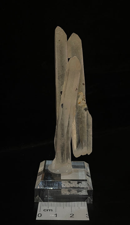 HEMATITE ON QUARTZ, China IHQ013