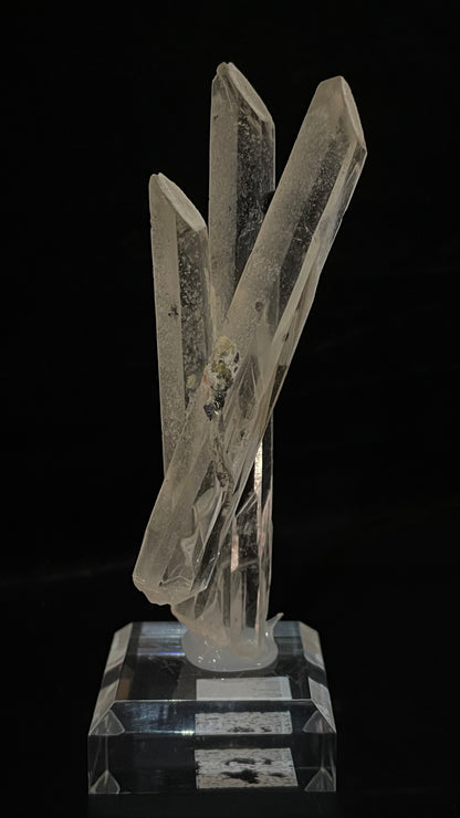 HEMATITE ON QUARTZ, China IHQ013