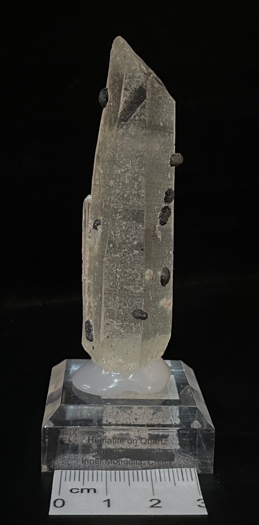 HEMATITE ON QUARTZ, China IHQ014