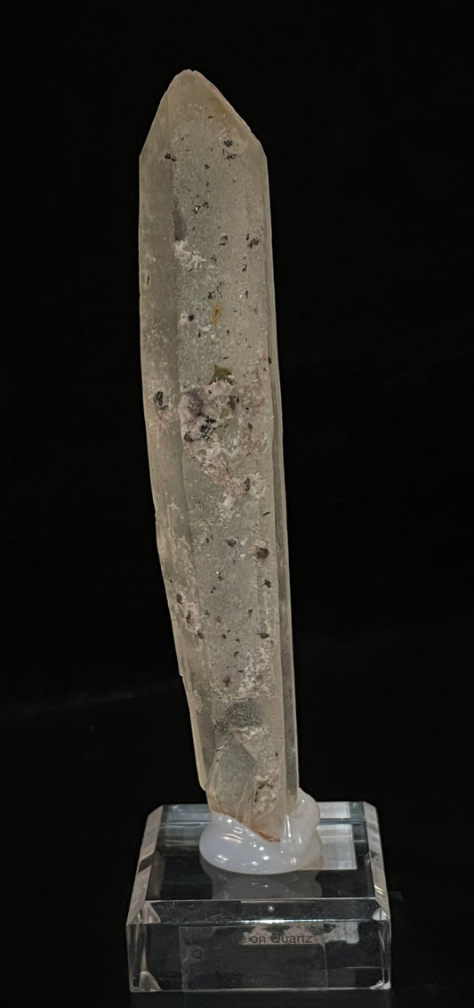 HEMATITE ON QUARTZ, China IHQ016