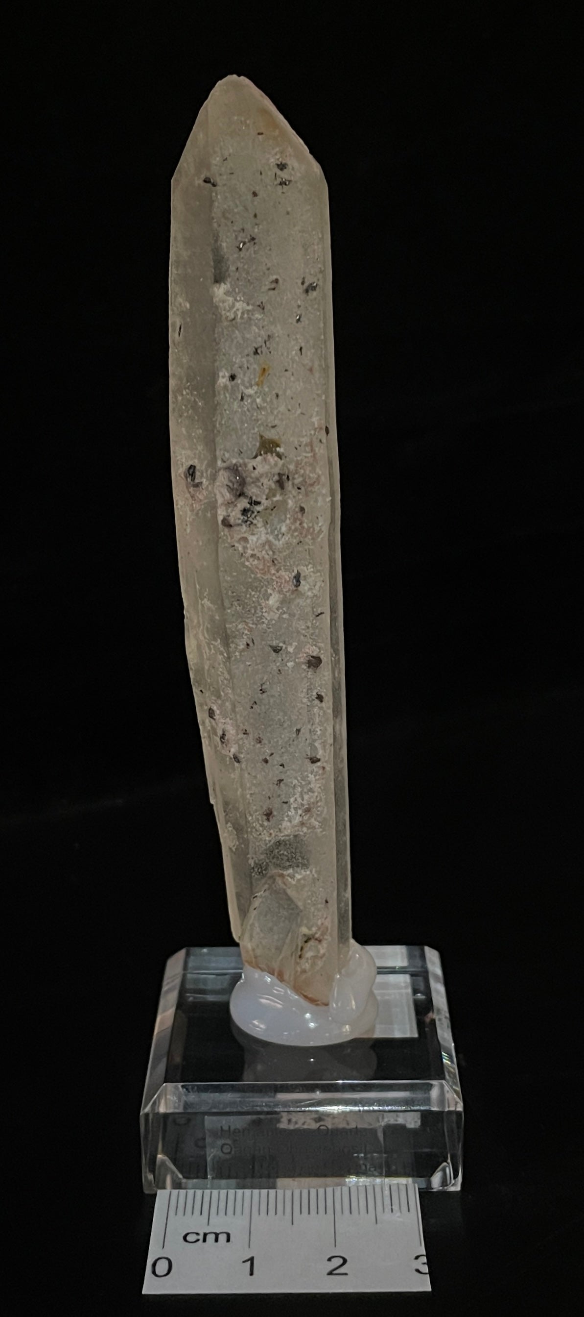 HEMATITE ON QUARTZ, China IHQ016