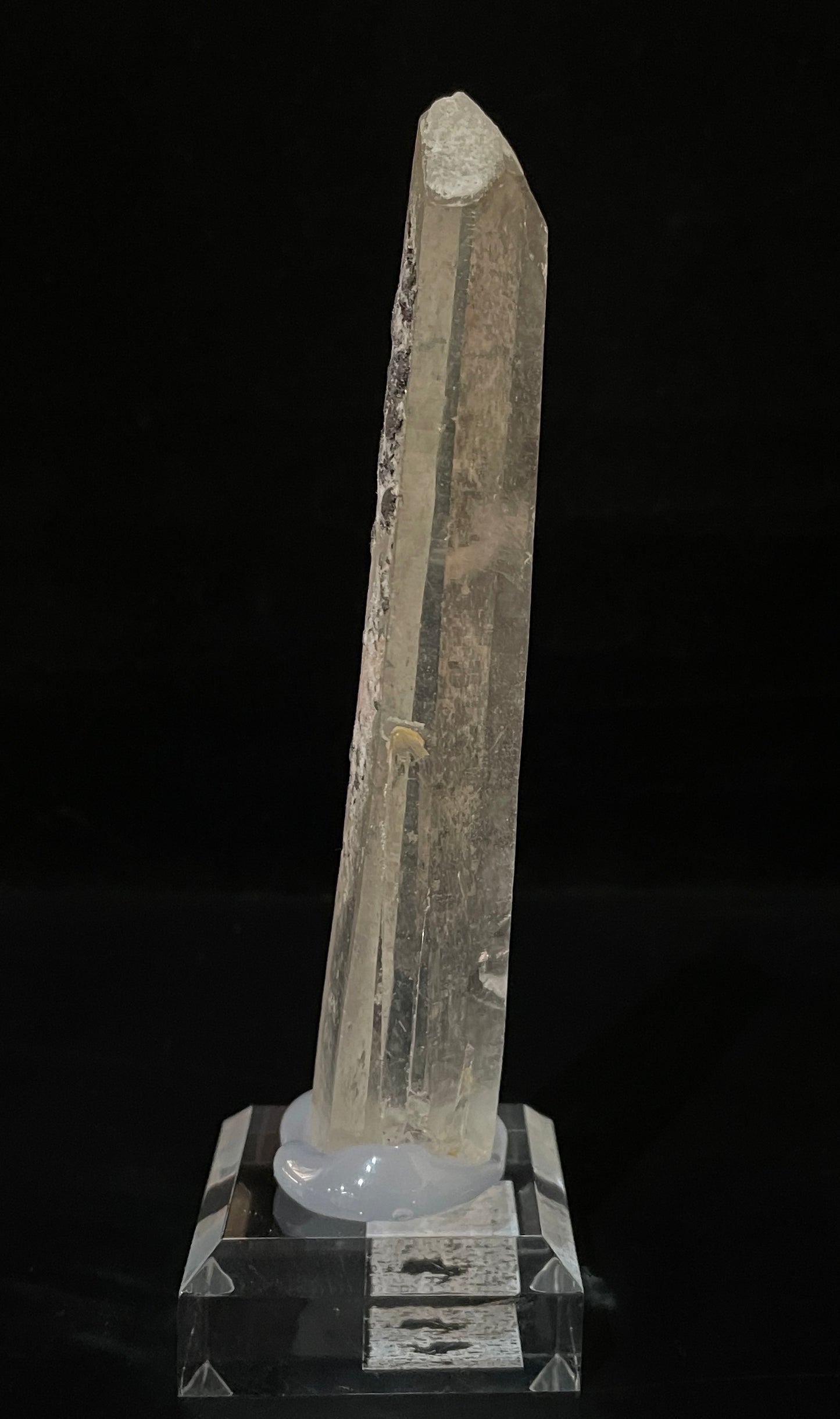 HEMATITE ON QUARTZ, China IHQ018