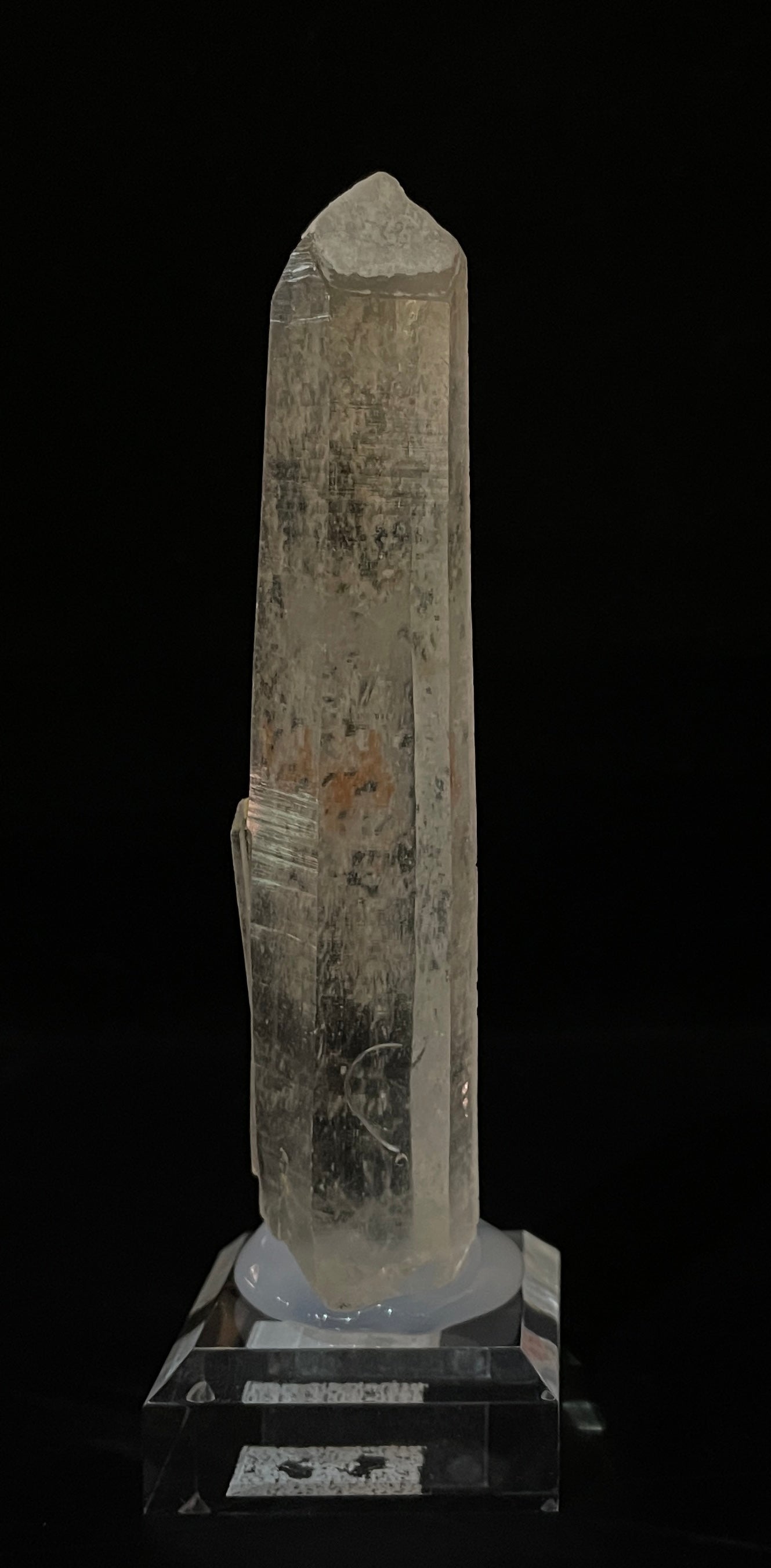 HEMATITE ON QUARTZ, China IHQ018