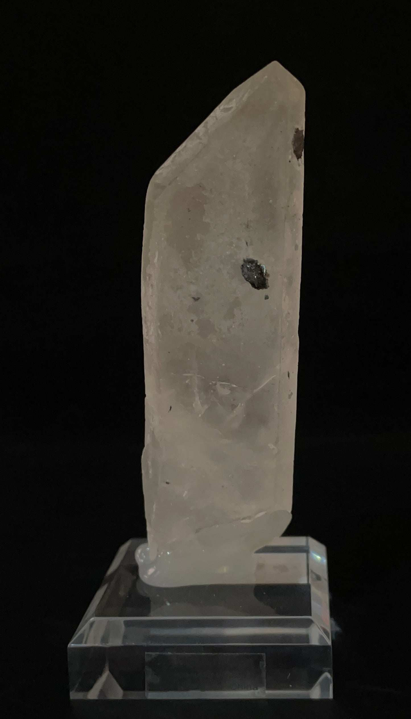 HEMATITE ON QUARTZ, China IHQ019