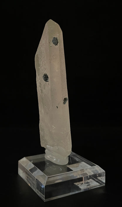 HEMATITE ON QUARTZ, China IHQ019