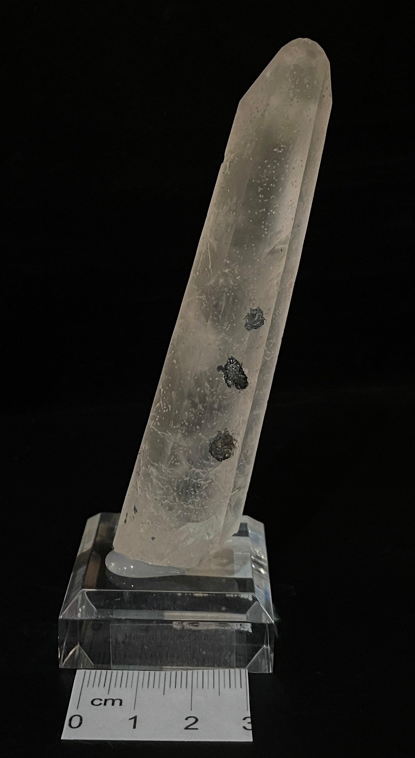 HEMATITE ON QUARTZ, China IHQ022