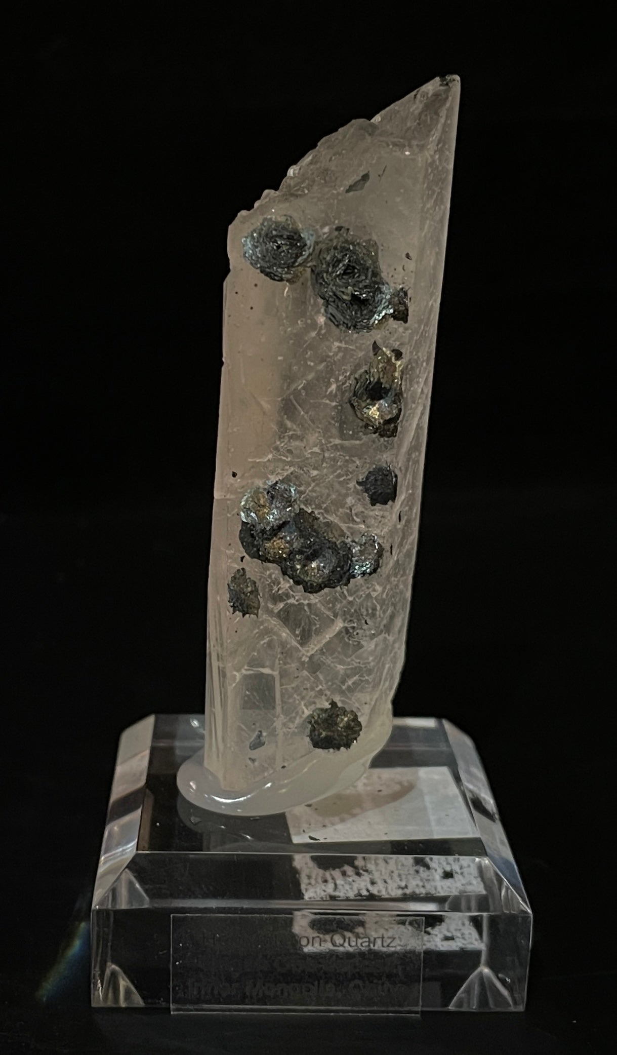HEMATITE ON QUARTZ, China IHQ024