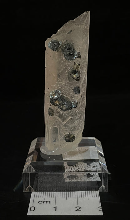 HEMATITE ON QUARTZ, China IHQ024