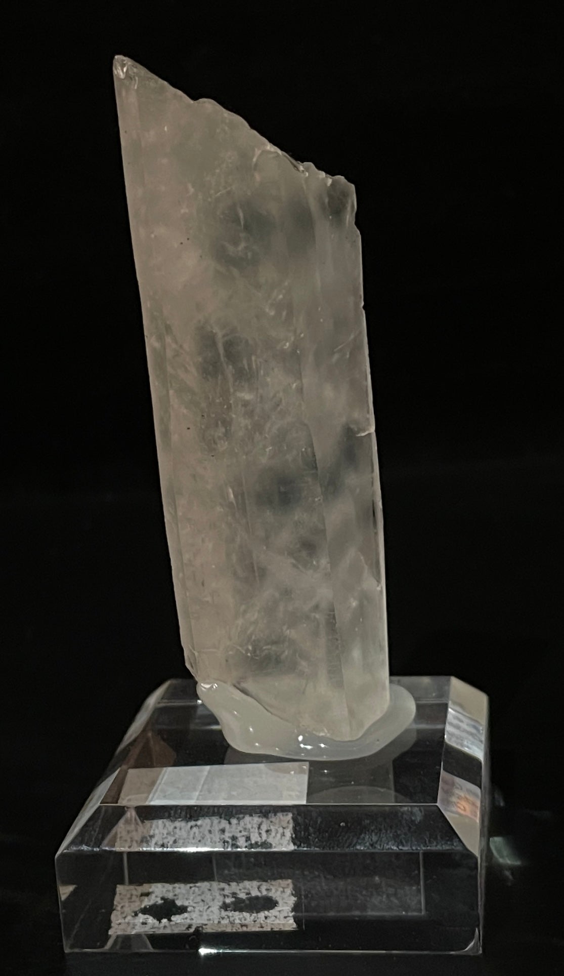 HEMATITE ON QUARTZ, China IHQ024