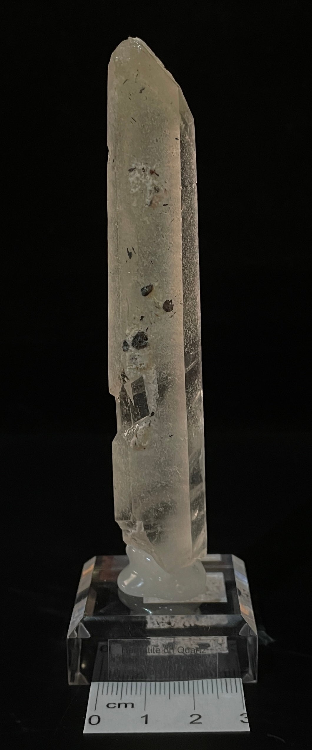 HEMATITE ON QUARTZ, China IHQ025