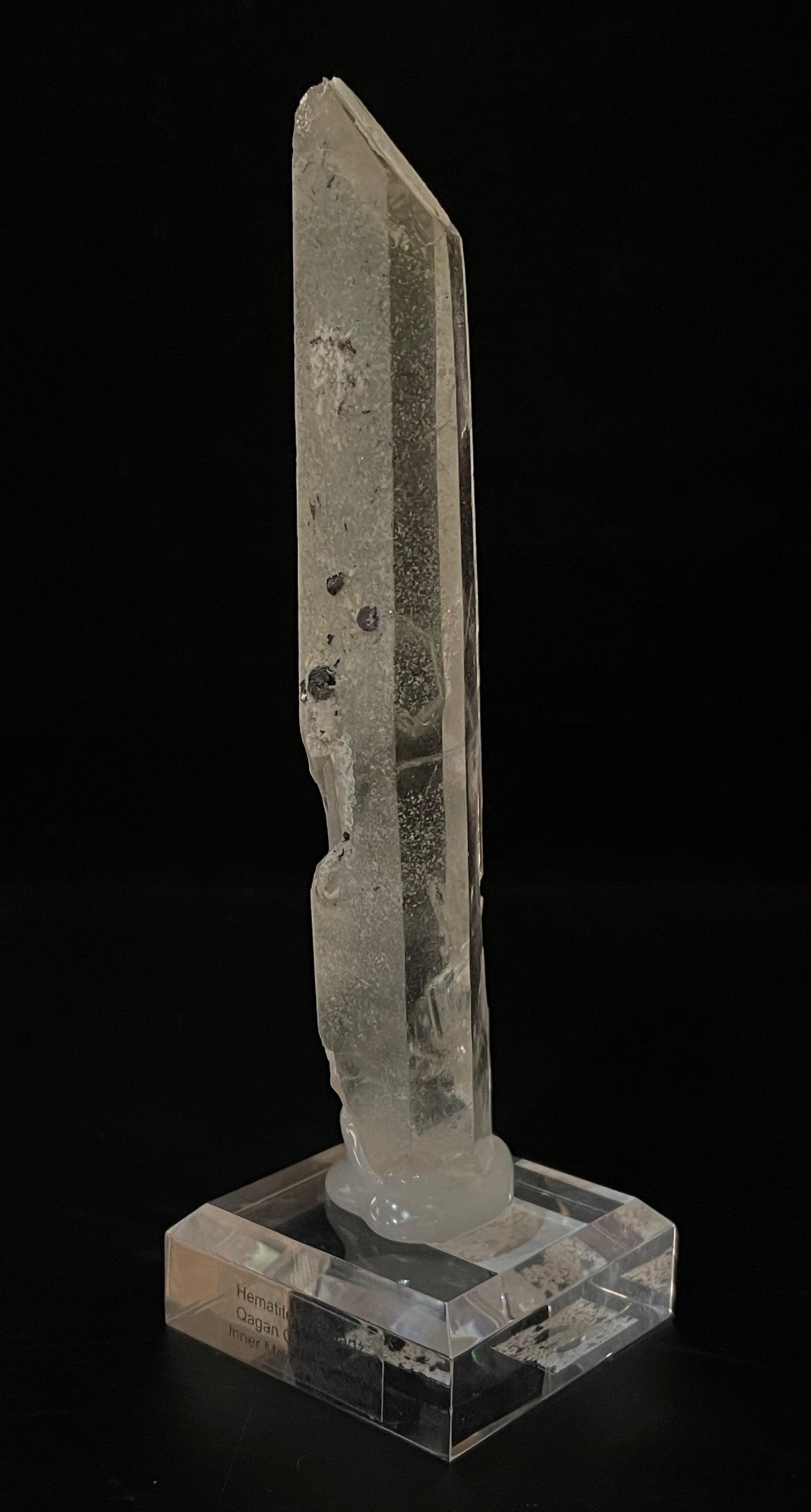 HEMATITE ON QUARTZ, China IHQ025