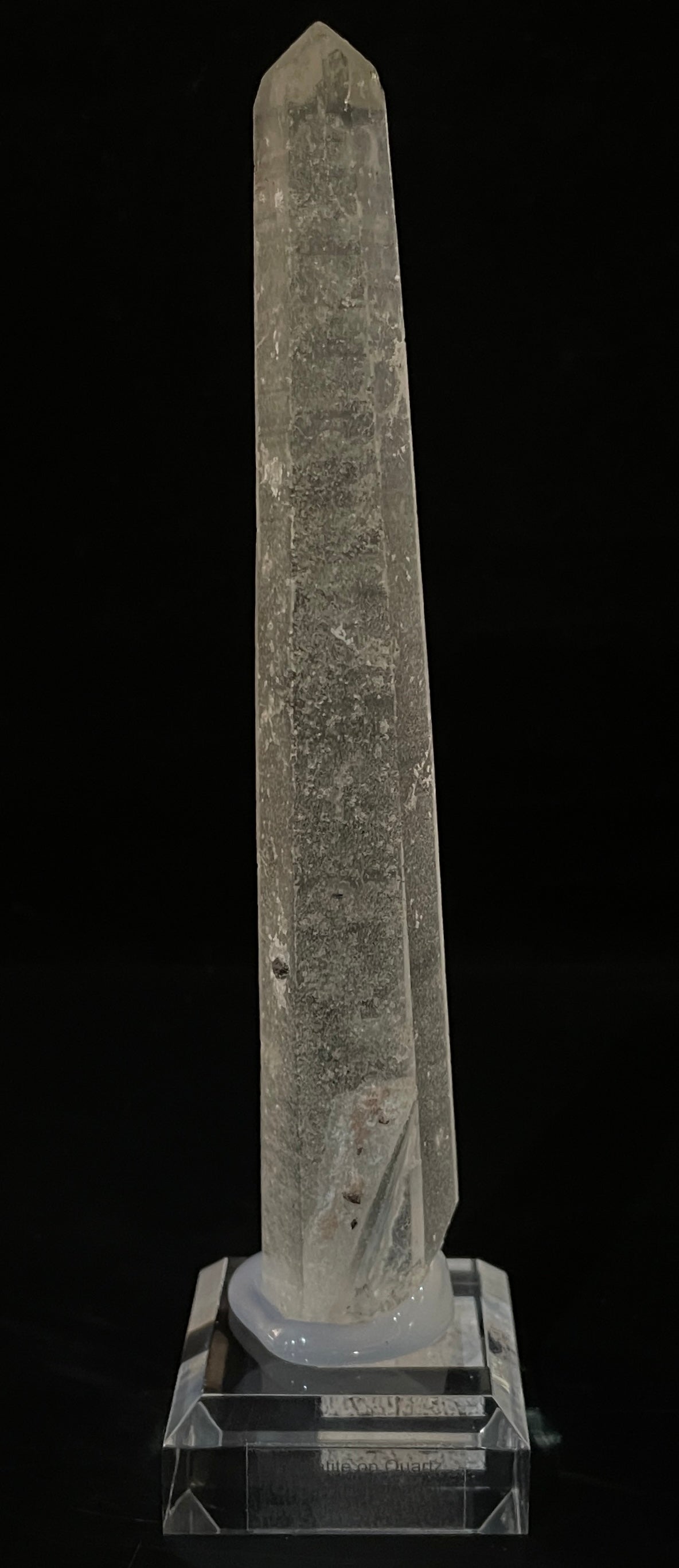 HEMATITE ON QUARTZ, China IHQ026