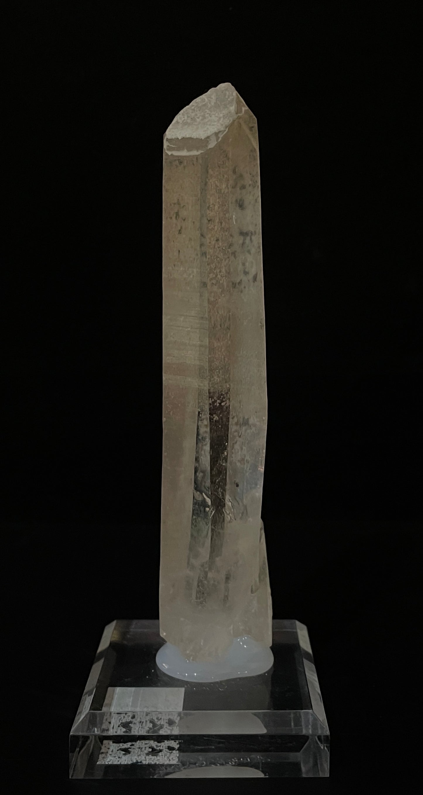 HEMATITE ON QUARTZ, China IHQ027