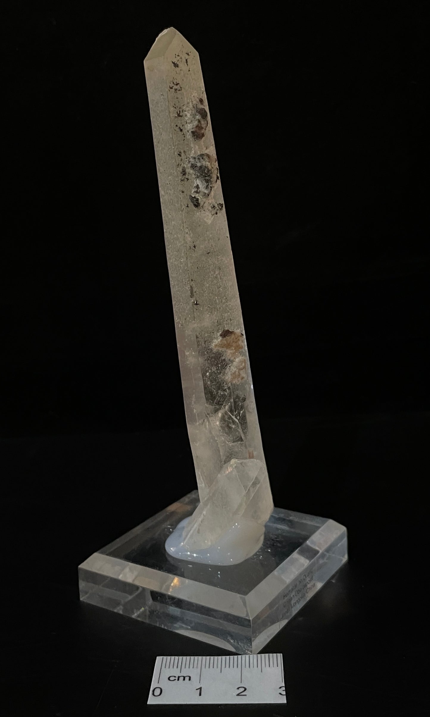 HEMATITE ON QUARTZ, China IHQ027