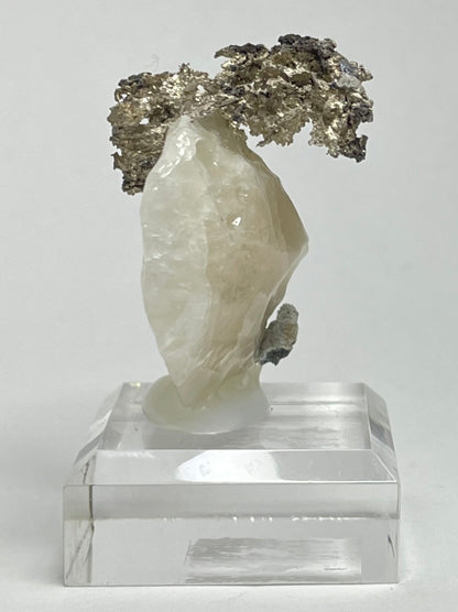 SILVER ON CALCITE, Morocco ISI014