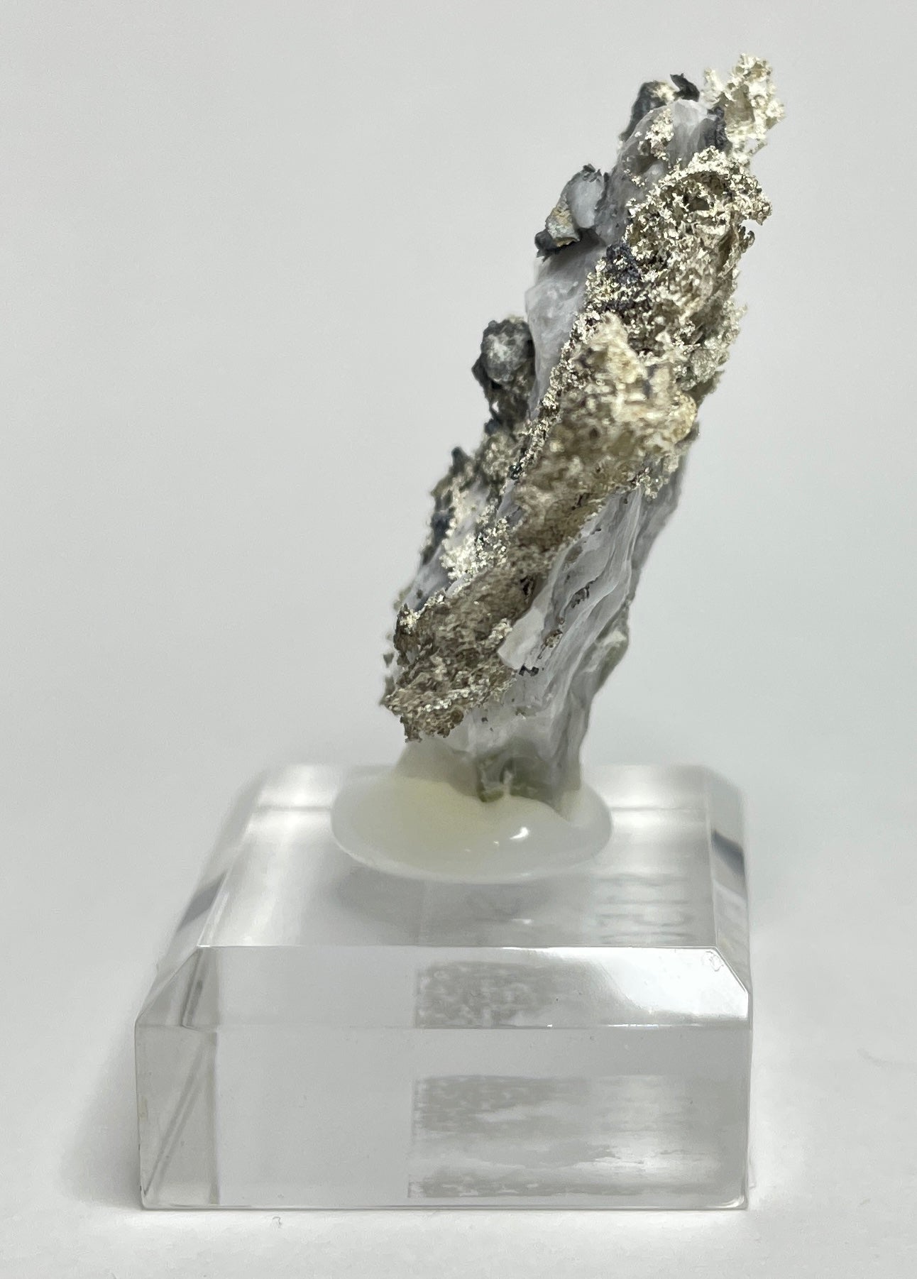 SILVER ON CALCITE, Morocco ISI023
