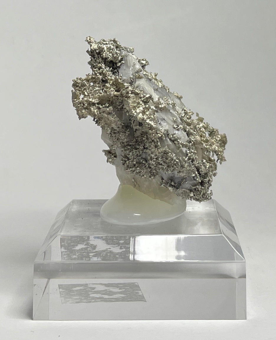 SILVER ON CALCITE, Morocco ISI035