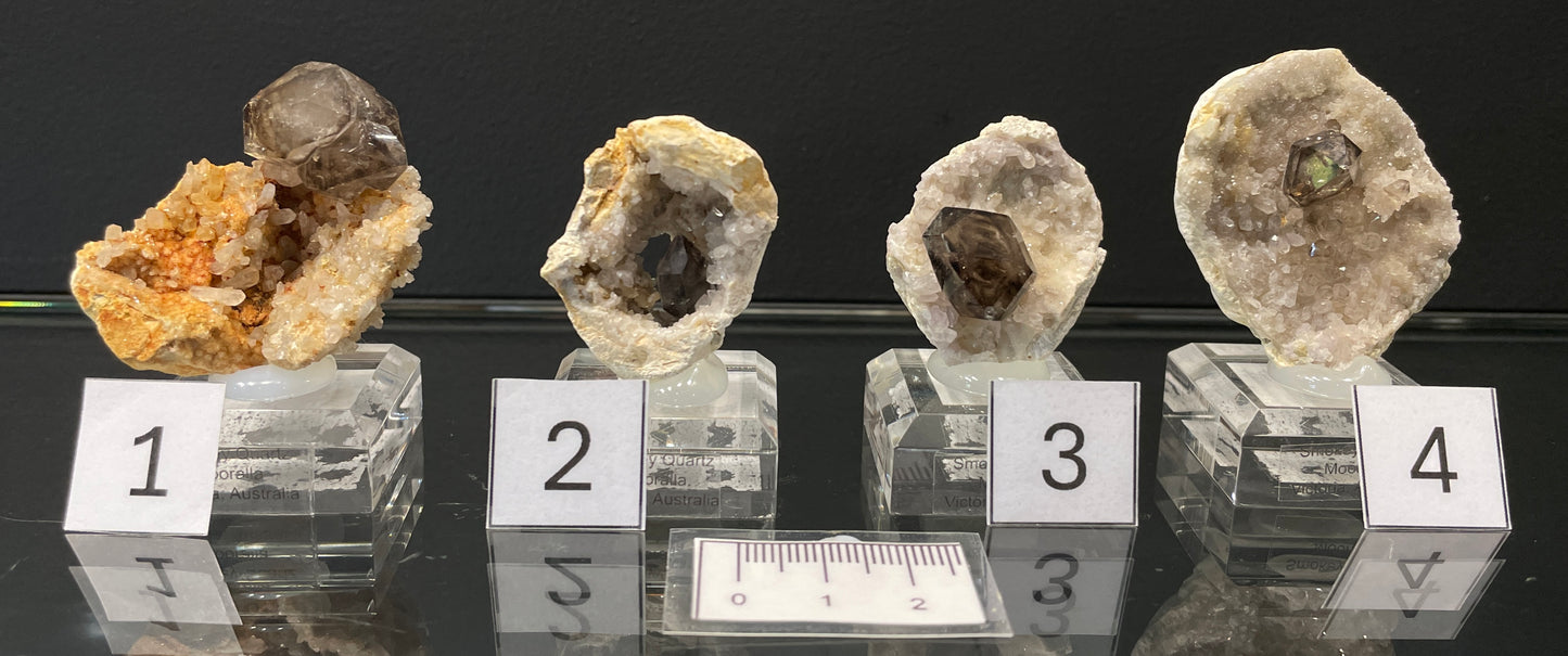 SMOKY QUARTZ, Australia ISQ005-8