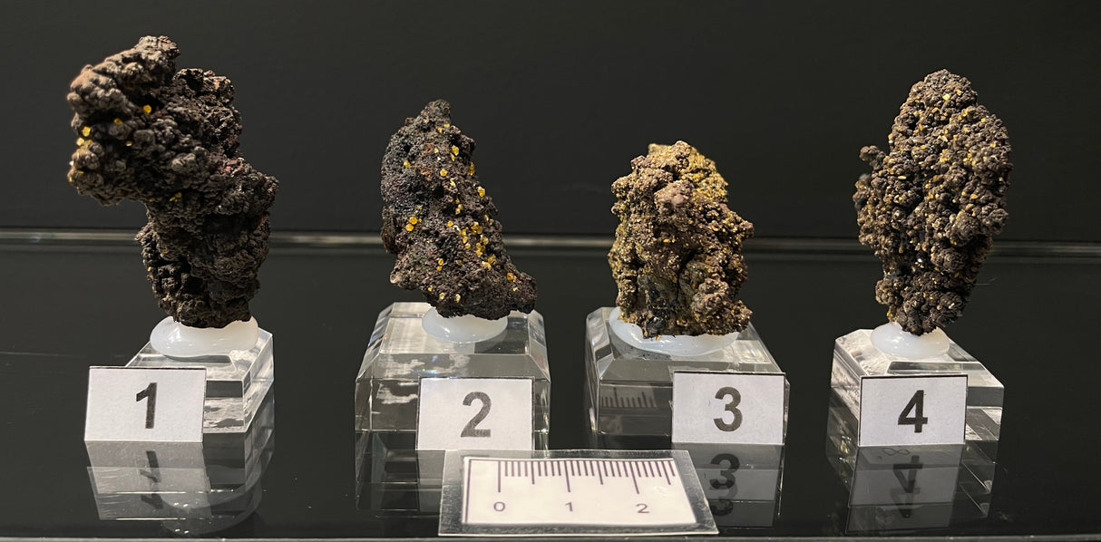 WULFENITE, Western Australia IWF025-28