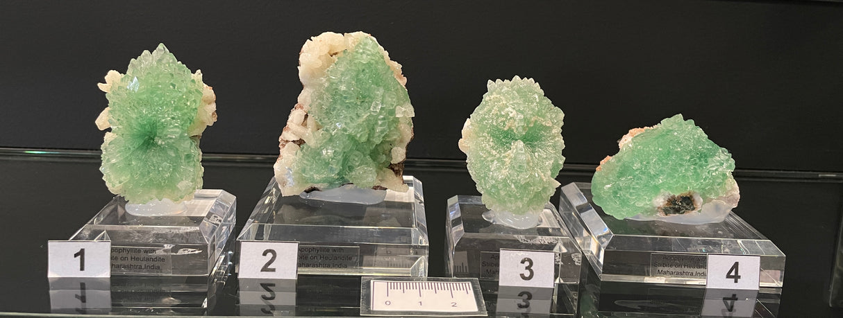 GREEN APOPHYLLITE, STILBITE AND HEULANDITE, India, IGR015-18