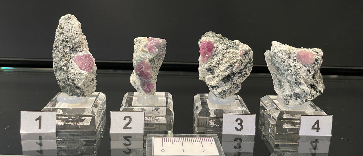 RUBY IN GNEISS, Australia IRG040-43