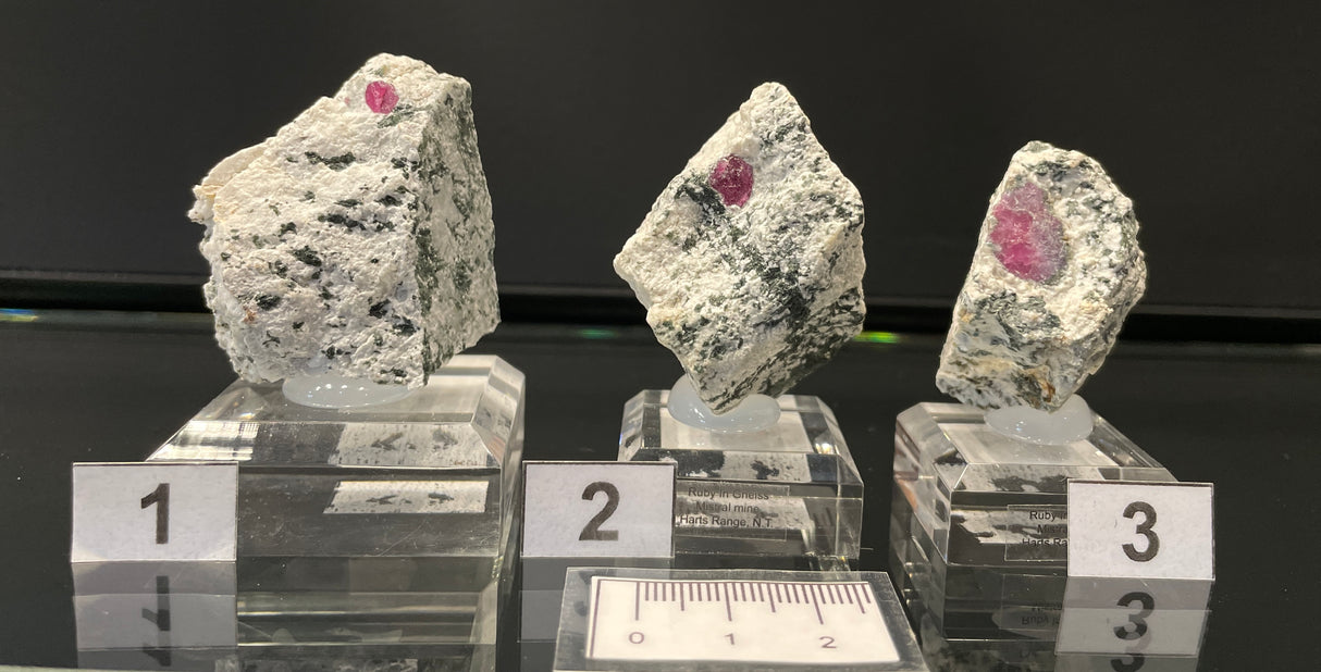 RUBY IN GNEISS, Australia IRG044-46