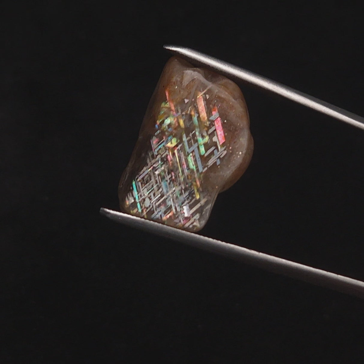 RAINBOW LATTICE SUNSTONE, Australia XLF015