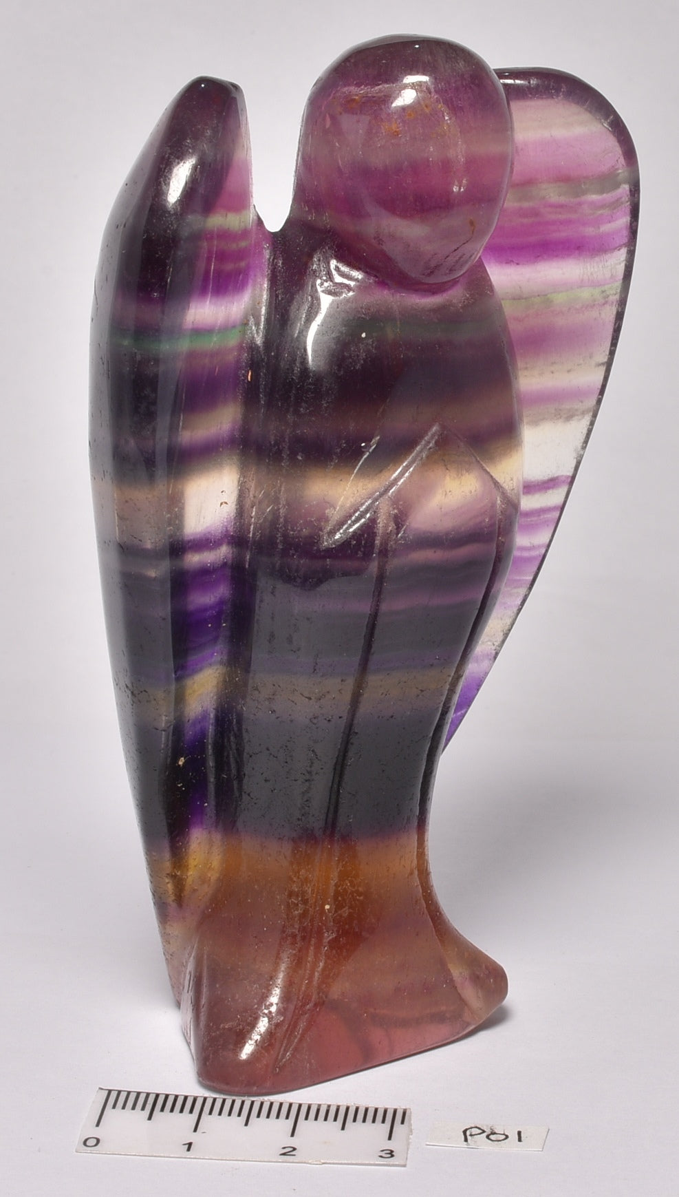 FLUORITE ANGEL CARVING 11 CM P01