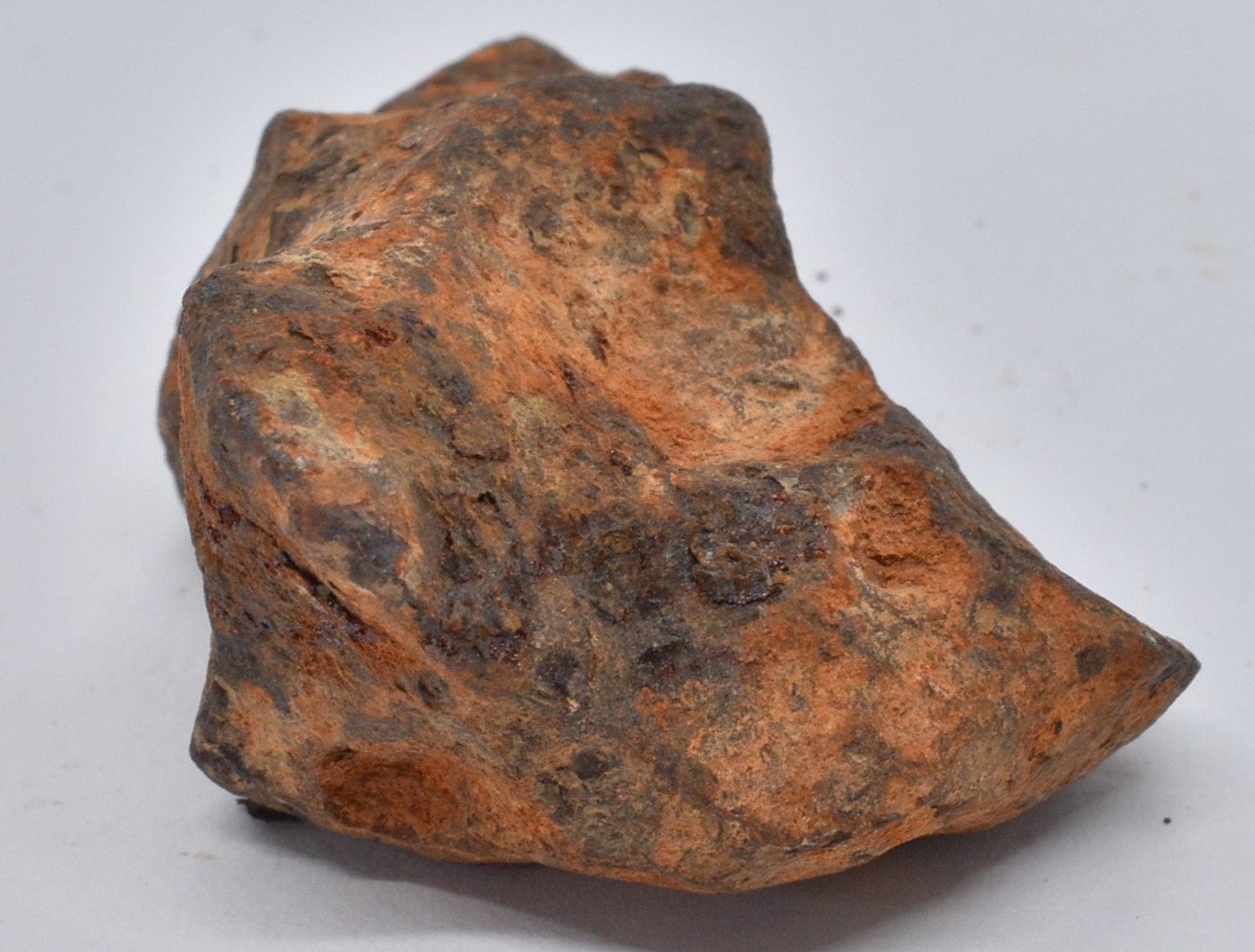 MUNDRABILLA IRON METEORITE 83 GRAMS MT84