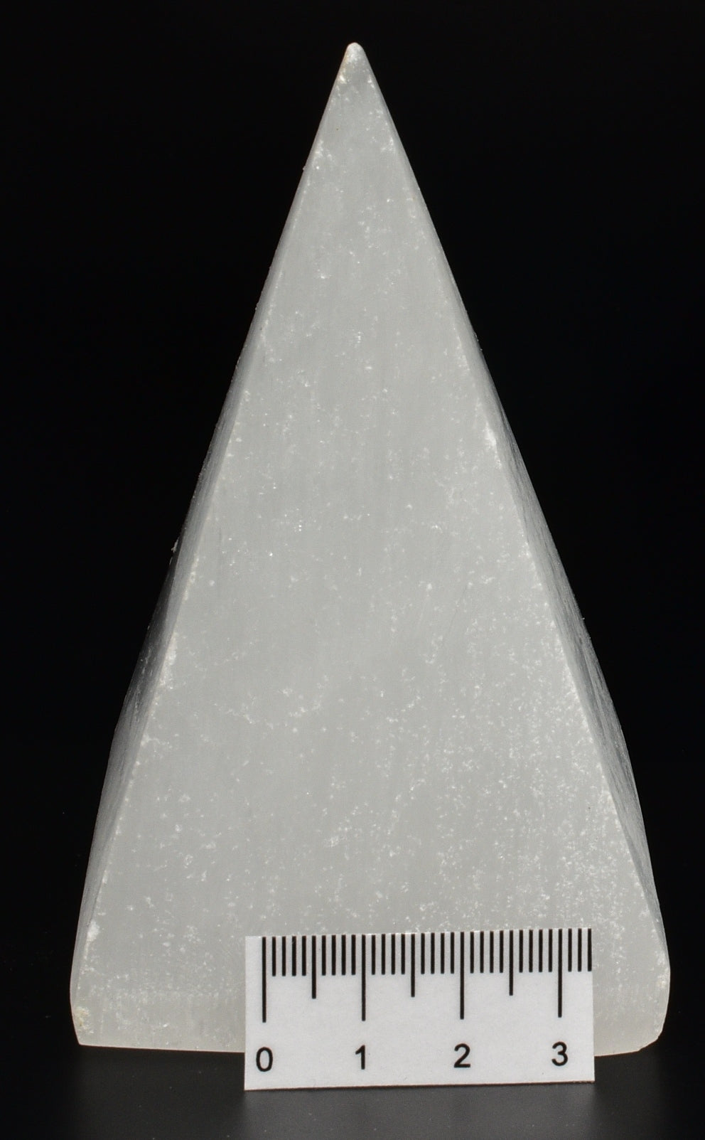 SELENITE PYRAMID 10 cm SE19