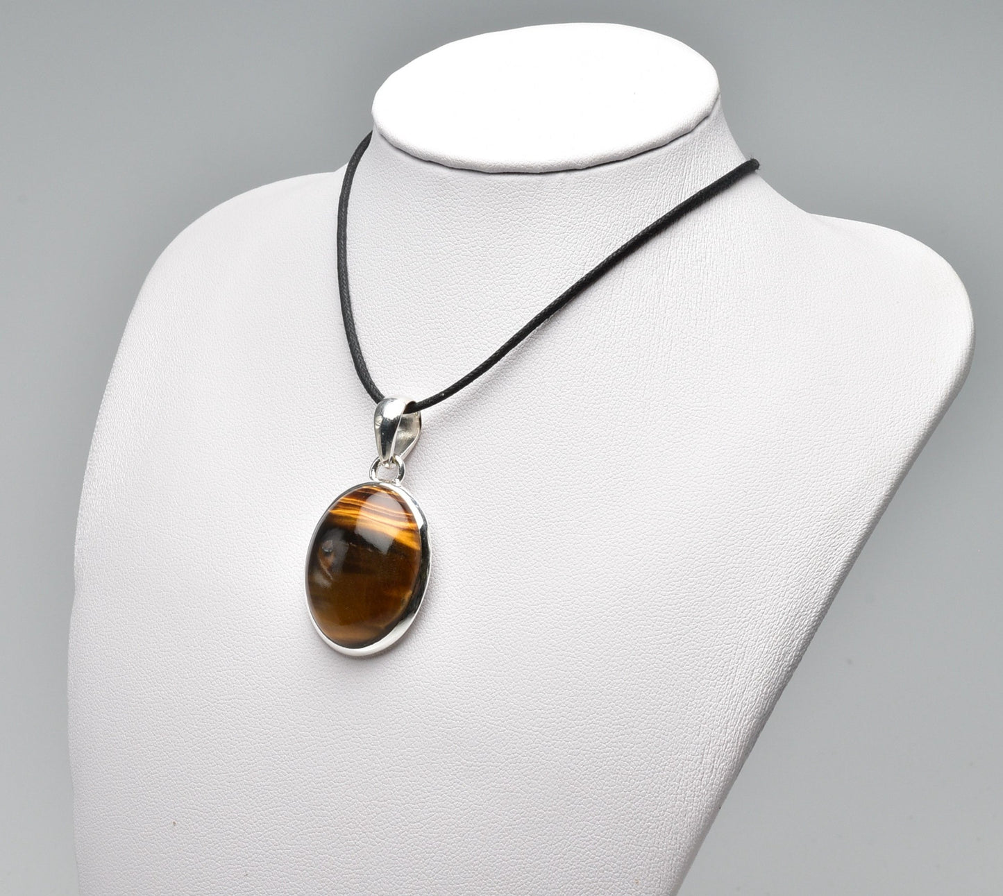 TIGER'S EYE PENDANT set in STERLING SILVER J100