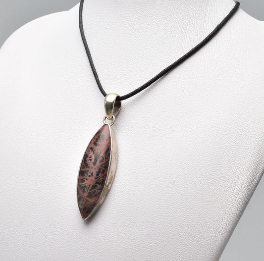 PILBARA JASPER PENDANT set in STERLING SILVER J112