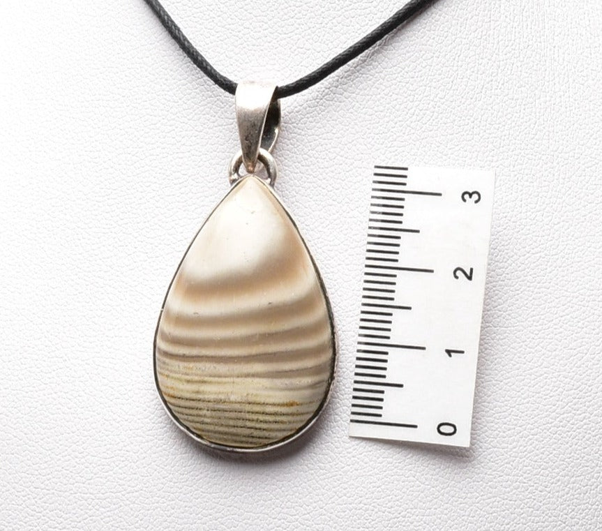 FLINT PENDANT set in STERLING SILVER J109