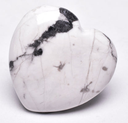 HOWLITE HEART P1126