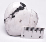 HOWLITE HEART CARVING P392