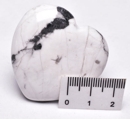 HOWLITE HEART P1126