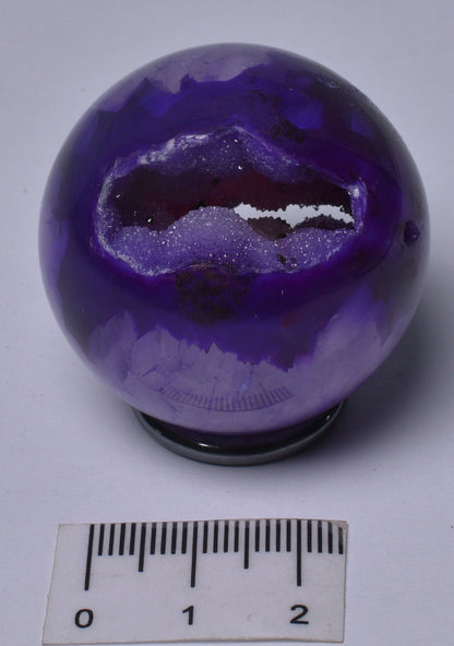 DYED AGATE SPHERE P323