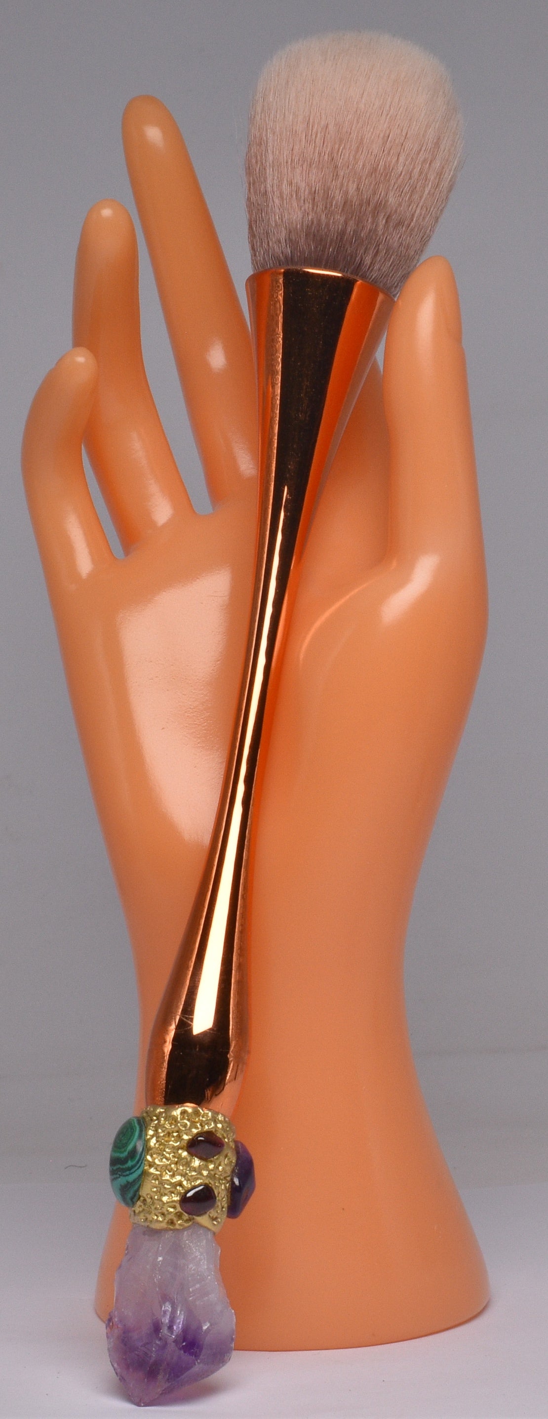 MAKEUP BRUSH WITH AMETHYST POINT P350