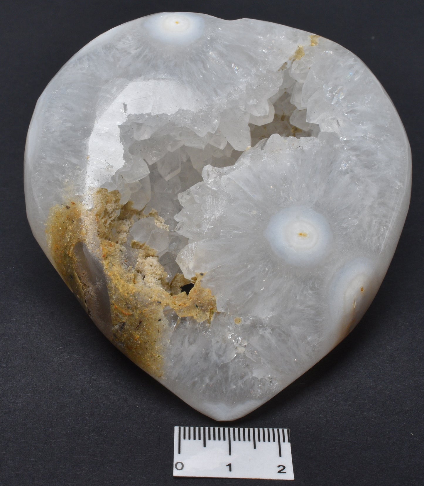 AGATE HEART WITH QUARTZ P705
