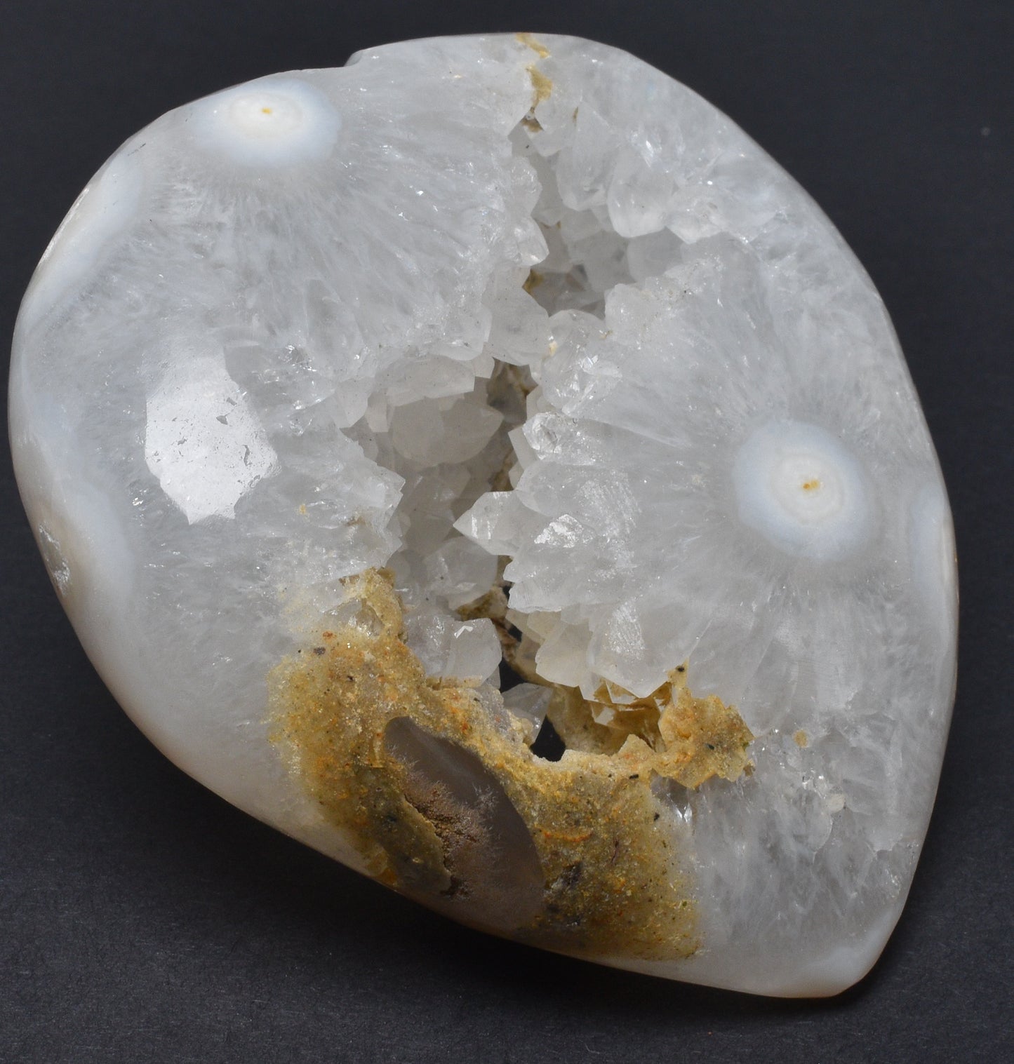 AGATE HEART WITH QUARTZ P705