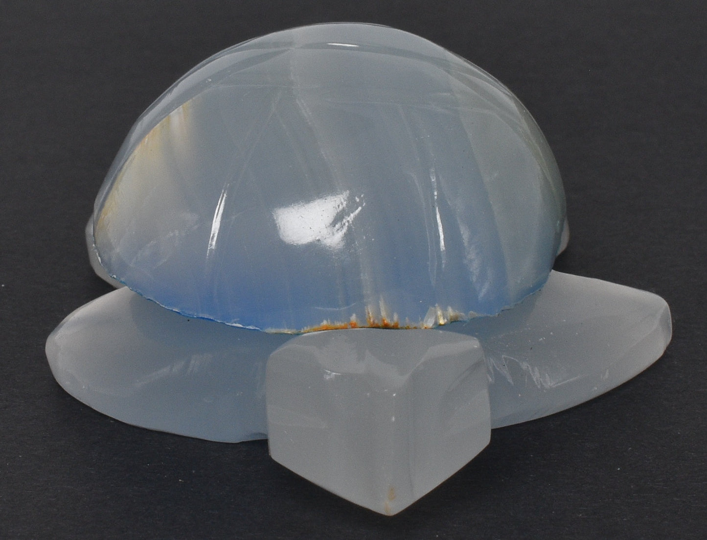 DYED ONYX TURTLE CARVING P666