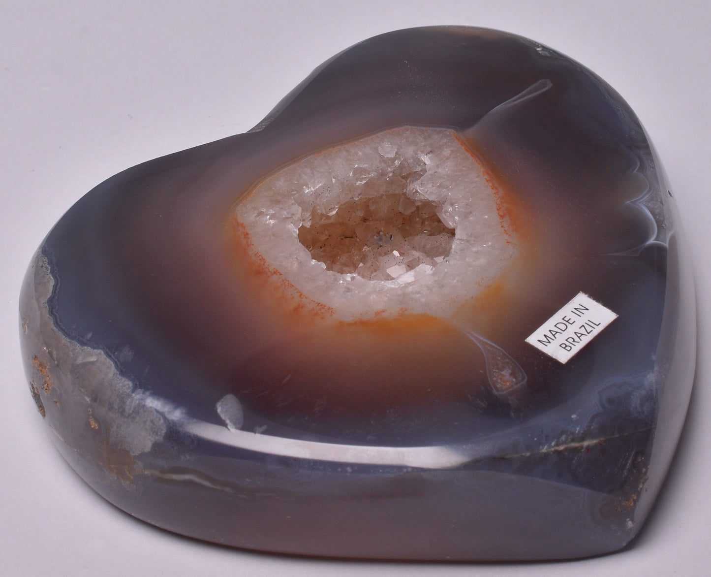 AGATE HEART CARVING WITH QUARTZ P653