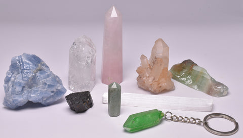 ASSORTED ROCK CRYSTAL COLLECTON P872