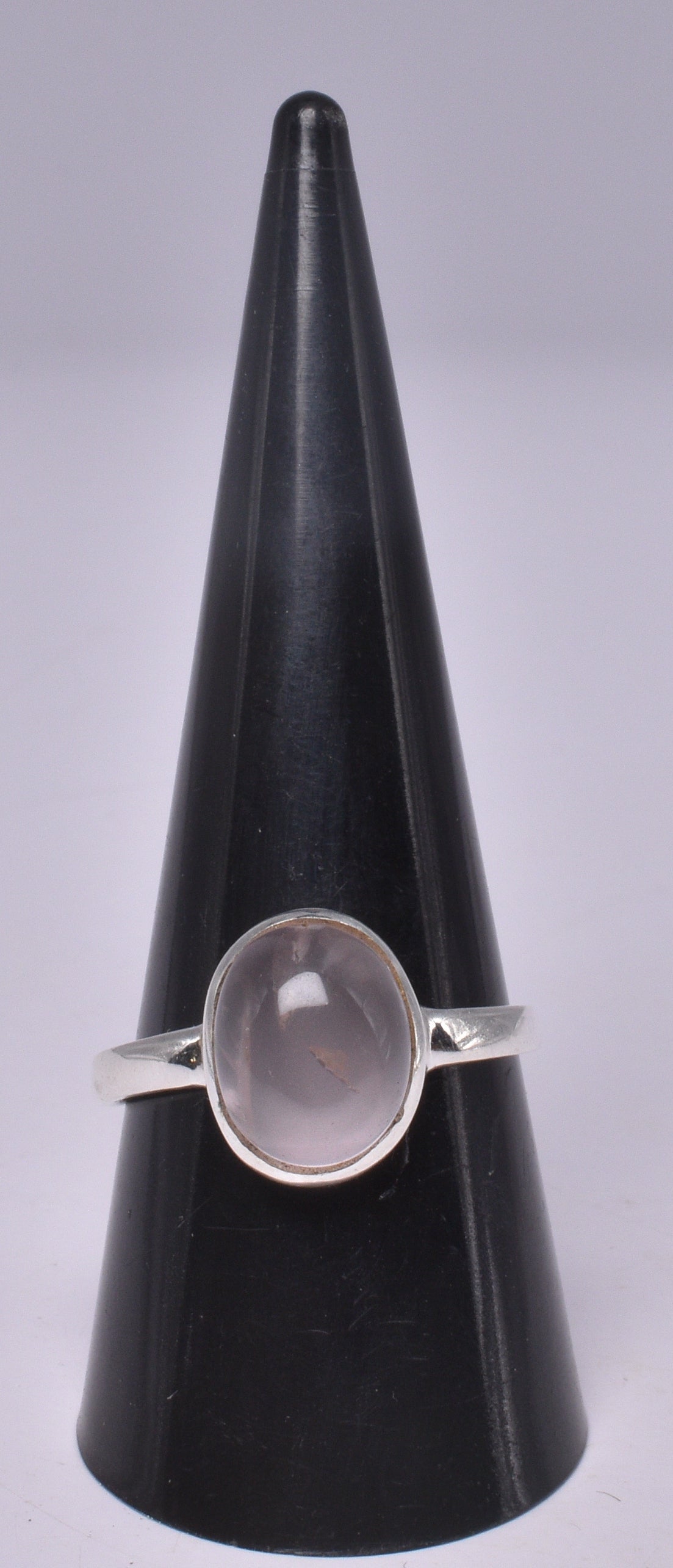 ROSE QUARTZ RING set in STERLING SILVER, S/9.5 J194