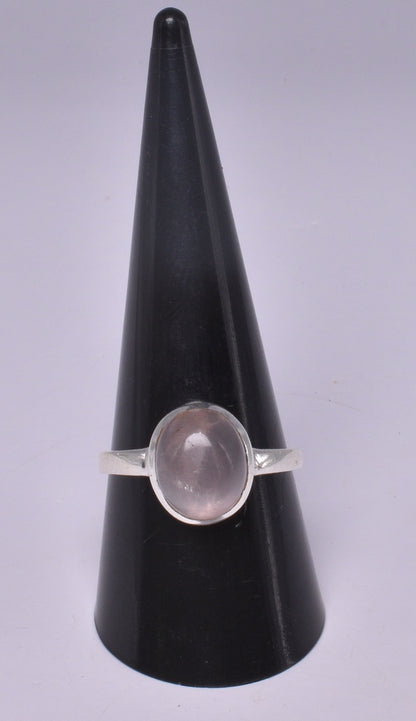 ROSE QUARTZ RING set in  STERLING SILVER, SIZE S/9.5 J197