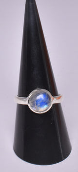 MOONSTONE RING set in STERLING SILVER, SIZE P/8 J205