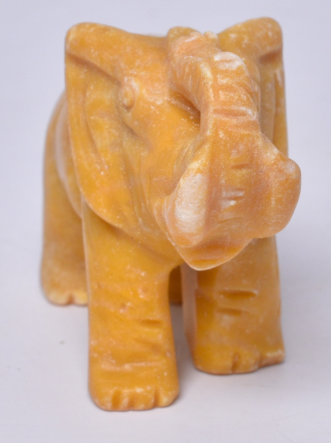 JASPER CRYSTAL ELEPHANT CARVING P824