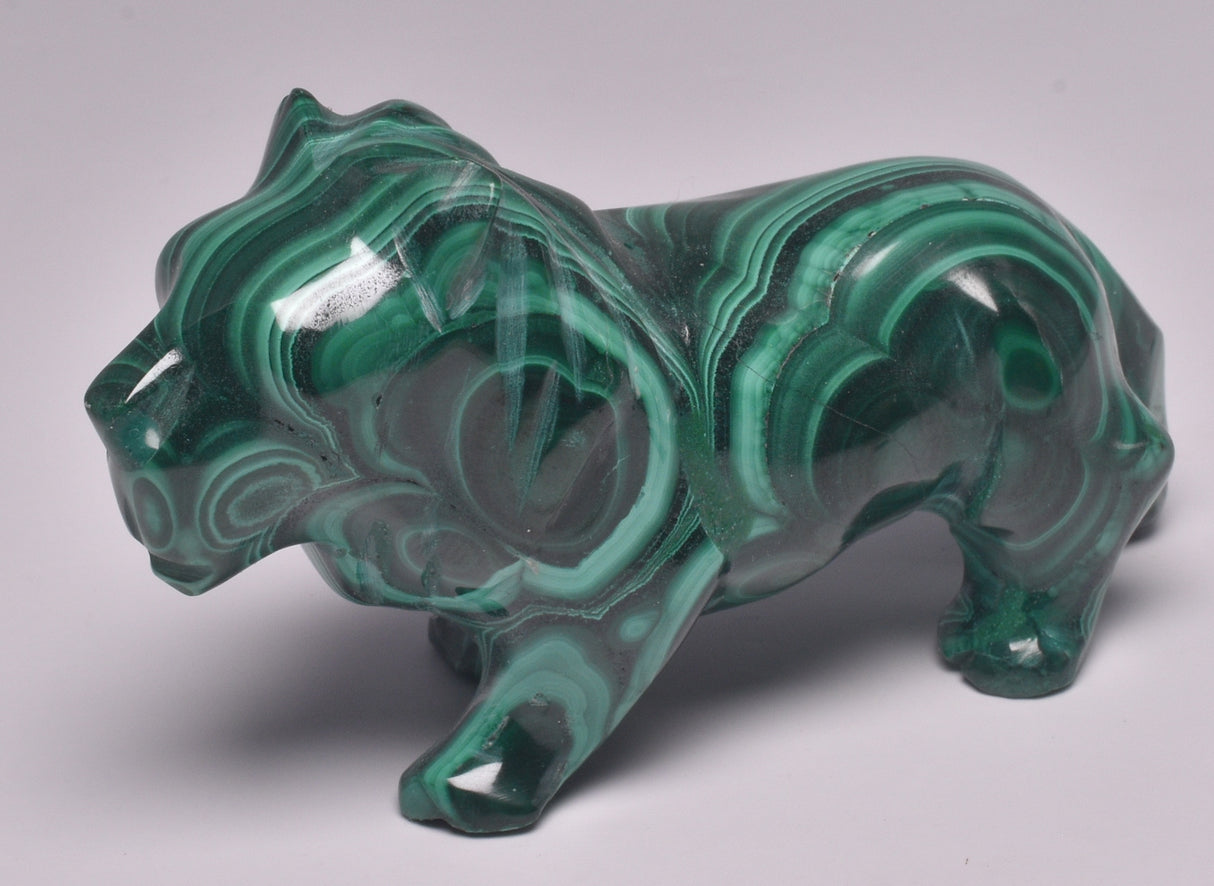 MALACHITE CRYSTAL LION CARVING P834
