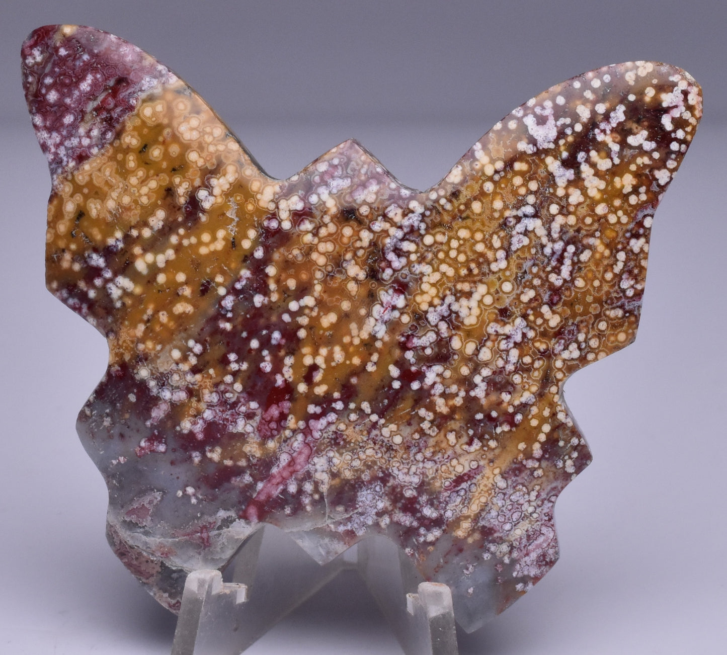 RIVER JASPER BUTTERFLY CARVING P748