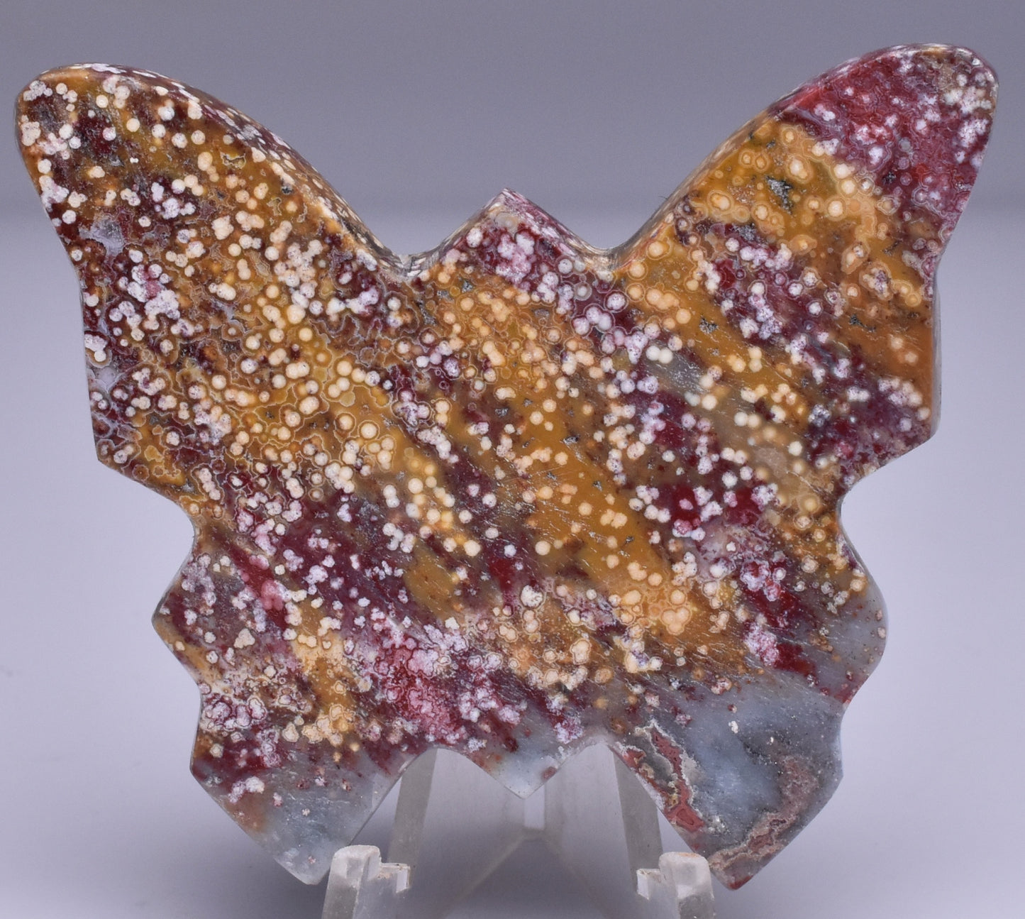 RIVER JASPER BUTTERFLY CARVING P748